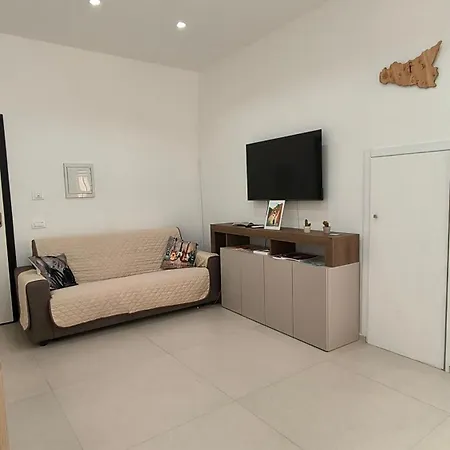 Verso Il Mare Apartament *